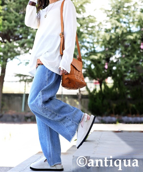 antiqua（アンティカ）の「スエード調サボサンダル（サンダル・レディース・ブラック/ホワイト系その他・23/25/24）」の8枚目の写真