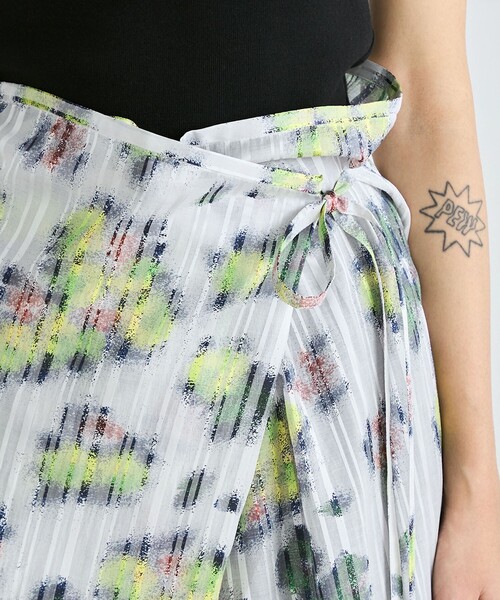 EDITION（エディション）の「フラワープリント ラップスカート（スカート・レディース・ホワイト系その他・FREE）」の6枚目の写真