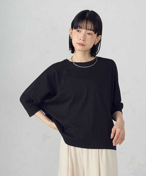 COMME CA ISM(コムサイズム)の「【接触冷感】ドルマンTシャツ(Tシャツ/カットソー・レディース・ブラック/ホワイト・MEDIUM/LARGE)」の5枚目の写真