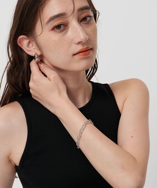 UNITED ARROWS（ユナイテッドアローズ）の「ADJ チェーン ブレスレット（ブレスレット・レディース・ゴールド/シルバー・FREE）」の5枚目の写真