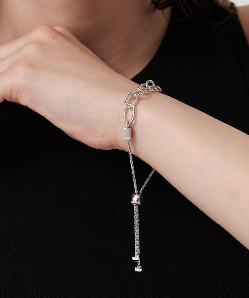 UNITED ARROWS（ユナイテッドアローズ）の「ADJ チェーン ブレスレット（ブレスレット・レディース・ゴールド/シルバー・FREE）」の8枚目の写真