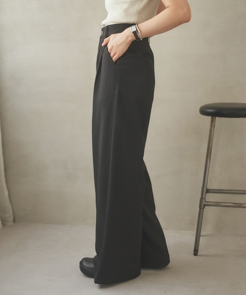 LAULEN(ローレン)の「double tuck wide pants /ダブルタックハイウエストワイドパンツ(その他パンツ・レディース・グレー/ブラック・S/M)」の15枚目の写真