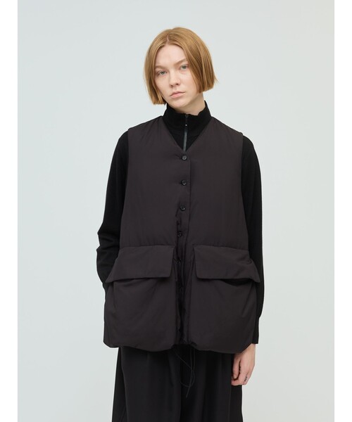 mizuiroind（ミズイロインド）の「mizuiro ind ダウンベスト（ベスト・レディース・ブラック/ライトグレー/ブラウン・FREE）」の2枚目の写真