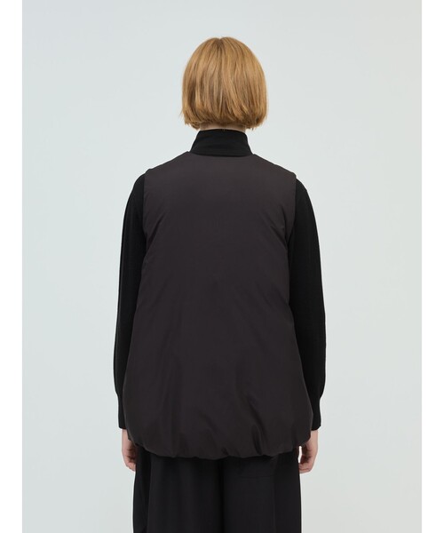 mizuiroind（ミズイロインド）の「mizuiro ind ダウンベスト（ベスト・レディース・ブラック/ライトグレー/ブラウン・FREE）」の8枚目の写真