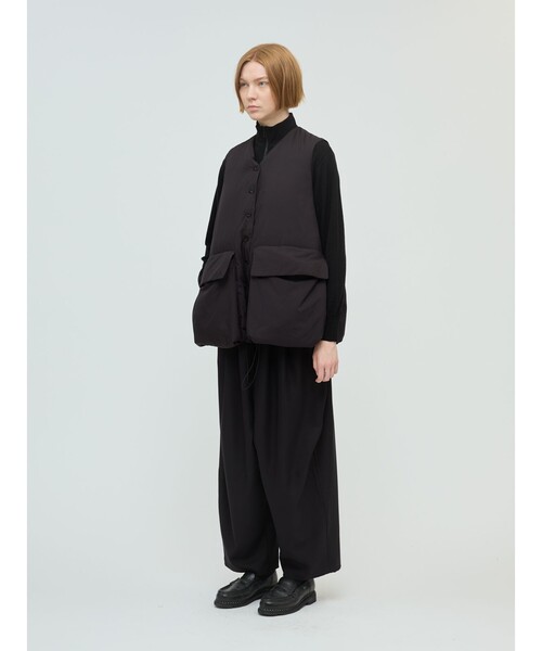 mizuiroind（ミズイロインド）の「mizuiro ind ダウンベスト（ベスト・レディース・ブラック/ライトグレー/ブラウン・FREE）」の10枚目の写真