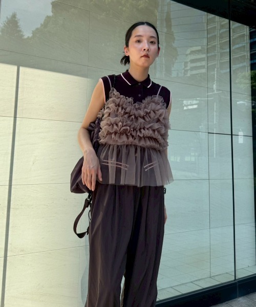 emmi(エミ)の「【USAGI ONLINE限定】チュールビスチェ(Tシャツ/カットソー・レディース・ライトグレー/ブラウン・F)」の2枚目の写真