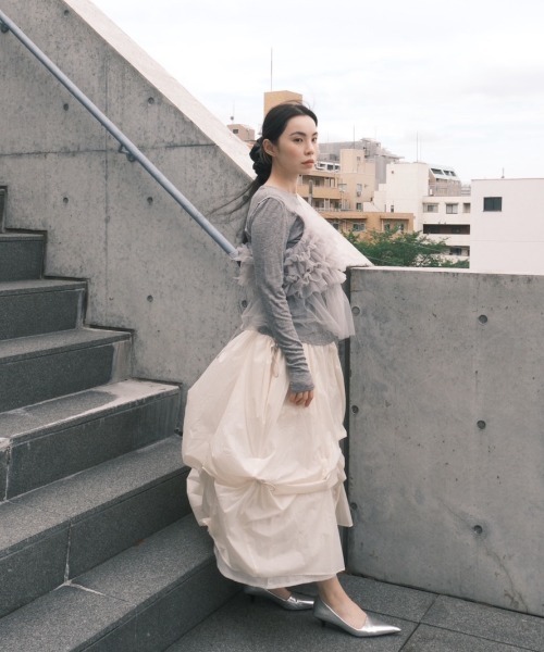 emmi(エミ)の「【USAGI ONLINE限定】チュールビスチェ(Tシャツ/カットソー・レディース・ライトグレー/ブラウン・F)」の17枚目の写真