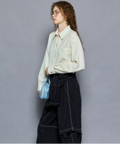 MAISON SPECIAL(メゾンスペシャル)の「Tuck Stripe Short Shirt/タックストライプショートシャツ(シャツ/ブラウス・レディース・ネイビー/グレー/ホワイト・FREE)」の7枚目の写真