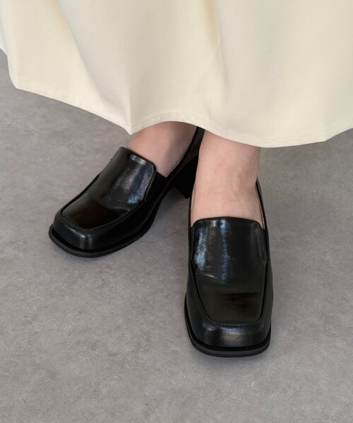 Thevon（ゼボン）の「ヒールローファー（ブーツ・レディース・ブラック・L/M）」の2枚目の写真