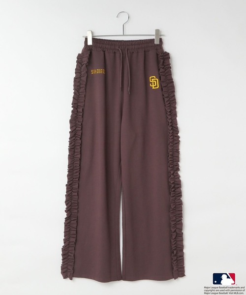 LOWRYS FARM（ローリーズファーム）の「ＭＬＢサイドフリルカットパンツ　 579430（スウェットパンツ・レディース・ネイビー/シルバー/グリーン/ブラウン系その他・FREE）」の2枚目の写真