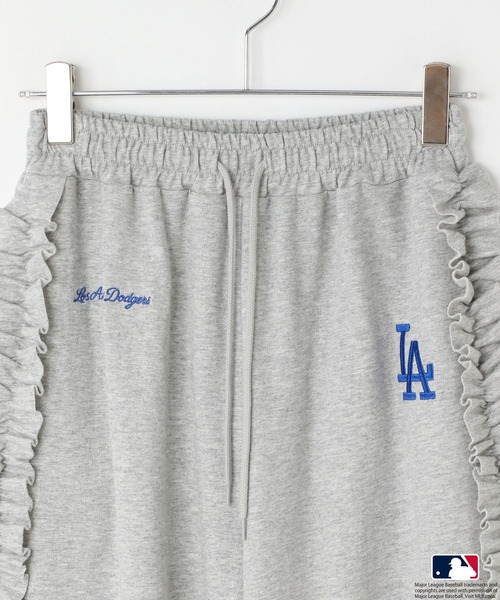 LOWRYS FARM（ローリーズファーム）の「ＭＬＢサイドフリルカットパンツ　 579430（スウェットパンツ・レディース・ネイビー/シルバー/グリーン/ブラウン系その他・FREE）」の5枚目の写真