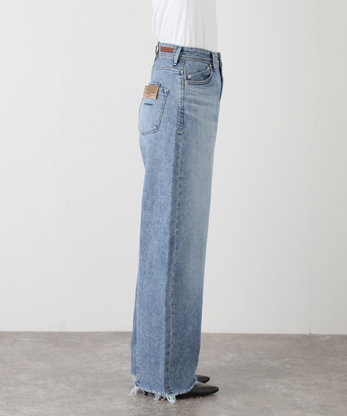 La TOTALITE（ラトータリテ）の「【洗える】YANUK/ヤヌーク LAURA Curve Taperd（デニムパンツ・レディース・サックスブルー・25/24/23/26）」の10枚目の写真