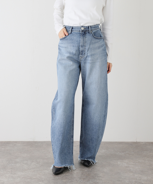 La TOTALITE（ラトータリテ）の「【洗える】YANUK/ヤヌーク LAURA Curve Taperd（デニムパンツ・レディース・サックスブルー・25/24/23/26）」の20枚目の写真