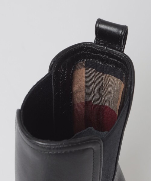 BLUE LABEL CRESTBRIDGE（ブルーレーベルクレストブリッジ）の「ショートブーツ（ブーツ・レディース・ブラック・S/M）」の4枚目の写真