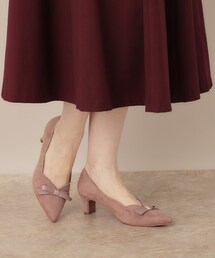 カットパイピングリボンパンプス