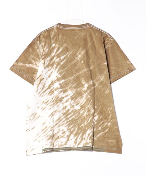 B.I.D.(ビーアイディー)の「《HIROYUKI OBARA》USコットンTシャツ 絞りムラ染加工(Tシャツ/カットソー・メンズ・カーキ・LARGE/MEDIUM/SMALL)」の2枚目の写真