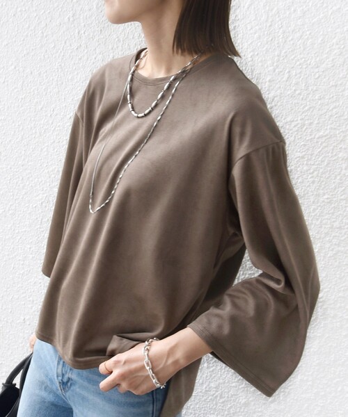 SHIPS(シップス)の「〈手洗い可能〉ポリエステル スエード ワイド スリーブ プルオーバー(Tシャツ/カットソー・レディース・ブラウン系その他/キャメル・ONE SIZE)」の17枚目の写真