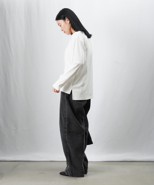 LUCA/LADY LUCK LUCA（ルカ/レディラックルカ）の「LC/LLL フライスロゴクルーネックTシャツ（Tシャツ/カットソー・レディース・グレイッシュベージュ/ブラック/オフホワイト・FREE）」の7枚目の写真