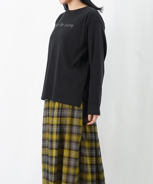 LUCA/LADY LUCK LUCA（ルカ/レディラックルカ）の「LC/LLL フライスロゴクルーネックTシャツ（Tシャツ/カットソー・レディース・グレイッシュベージュ/ブラック/オフホワイト・FREE）」の11枚目の写真