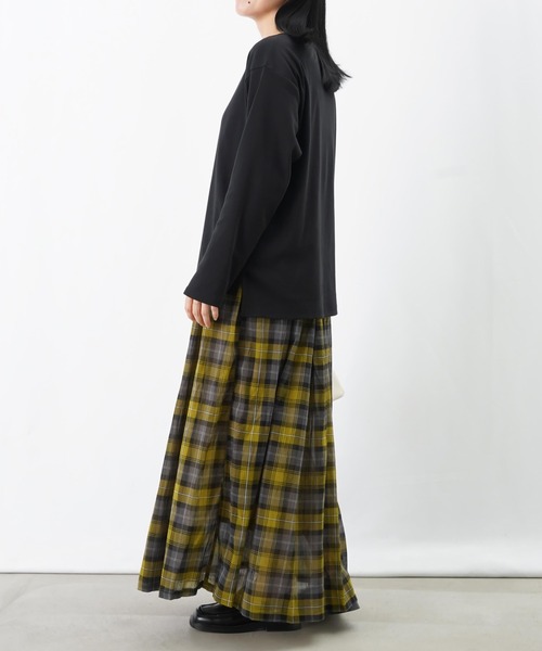 LUCA/LADY LUCK LUCA（ルカ/レディラックルカ）の「LC/LLL フライスロゴクルーネックTシャツ（Tシャツ/カットソー・レディース・グレイッシュベージュ/ブラック/オフホワイト・FREE）」の15枚目の写真