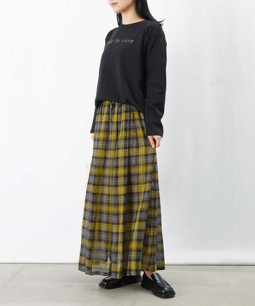 LUCA/LADY LUCK LUCA（ルカ/レディラックルカ）の「LC/LLL フライスロゴクルーネックTシャツ（Tシャツ/カットソー・レディース・グレイッシュベージュ/ブラック/オフホワイト・FREE）」の12枚目の写真