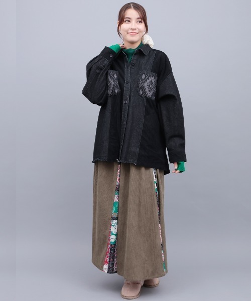 チチカカ（チチカカ）の「デニムコールパッチシャツ（シャツ/ブラウス・レディース・インディゴブルー/アイボリー/ブラック・FREE）」の4枚目の写真