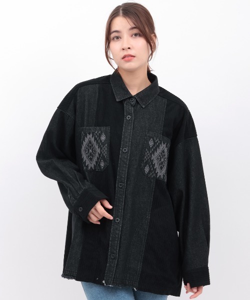 チチカカ（チチカカ）の「デニムコールパッチシャツ（シャツ/ブラウス・レディース・インディゴブルー/アイボリー/ブラック・FREE）」の8枚目の写真