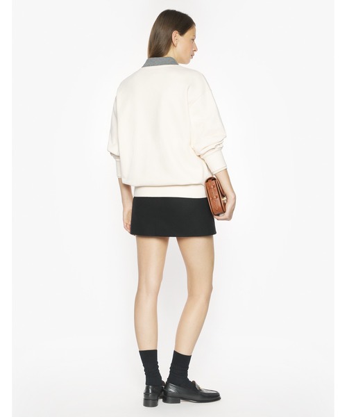 Maison Kitsune(メゾンキツネ)の「BABY FOX OVERSIZE SWEATSHIRT(スウェット・レディース・ワインレッド/アイボリー/ブラック・XS/S/M/L)」の9枚目の写真