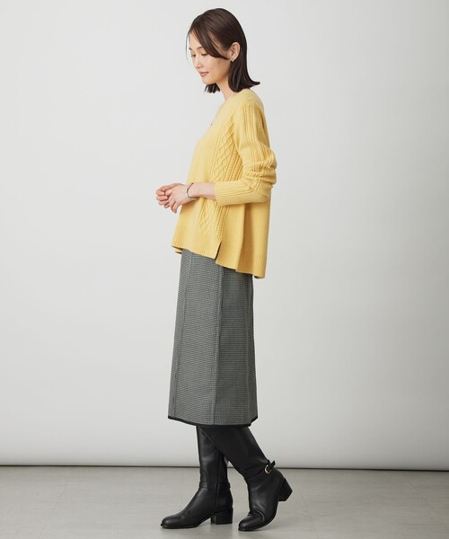J.PRESS(ジェイプレス)の「【WEB限定カラーあり】CAT クルーネック ニット(ニット/セーター・レディース・イエロー系/シルバー系/ピンク系/サックスブルー系/ホワイト系・MEDIUM/LARGE)」の21枚目の写真