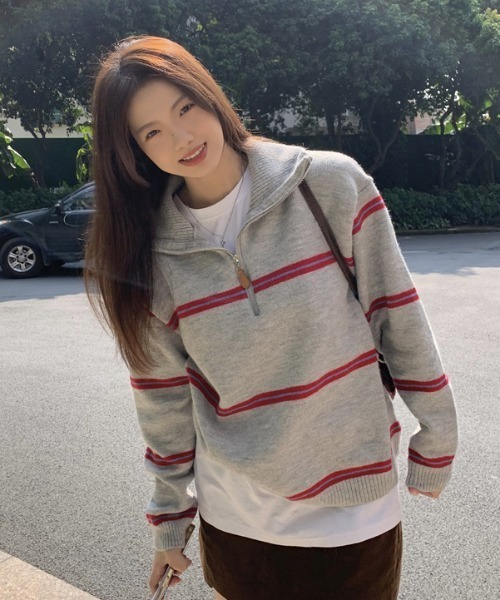 ボーダーシアーニット　アイボリー✖️ブルー ハーフジップボーダー柄ニットプルオーバー（ニット/セーター
