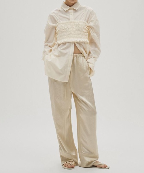 TODAYFUL(トゥデイフル)の「【TODAYFUL/トゥデイフル】Satin Easy Pants/サテンイージーパンツ(その他パンツ・レディース・ダークブラウン系/キナリ/ブラック・36/38)」の17枚目の写真