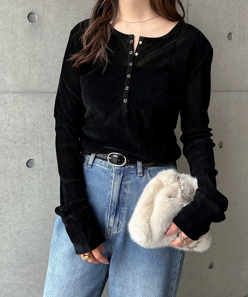 andme（アンドミー）の「ベロアチュールヘンリーネック長袖トップス（Tシャツ/カットソー・レディース・ブラウン/チャコールグレー/アイボリー/ブラック・M）」の19枚目の写真