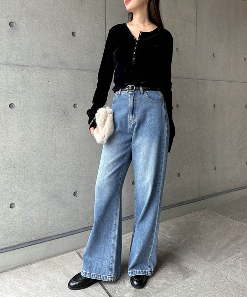 andme（アンドミー）の「ベロアチュールヘンリーネック長袖トップス（Tシャツ/カットソー・レディース・ブラウン/チャコールグレー/アイボリー/ブラック・M）」の20枚目の写真