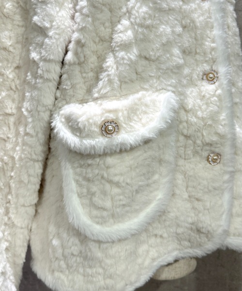 Mejoul（メジュール）の「【2025秋冬新作】パールボタンもこもこフェイクファーコート（その他アウター・レディース・ホワイト/ピンク・M/L）」の12枚目の写真