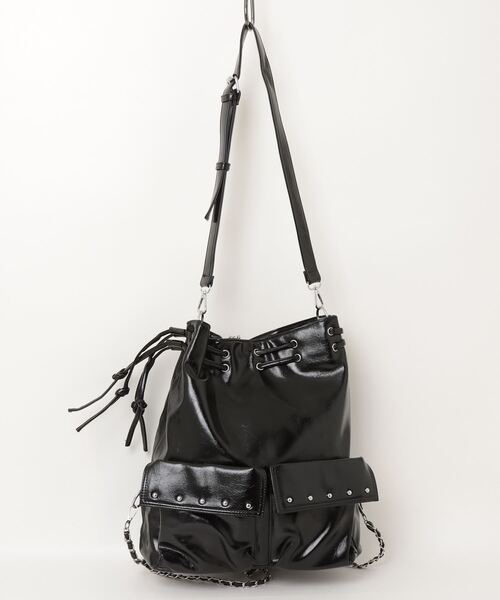 tinkerend(ティンカーエンド)の「Faux Leather Studded Backpack / フェイクレザースタッズバックパック 4WAY(ショルダーバッグ・レディース・ブラック・FREE)」の12枚目の写真