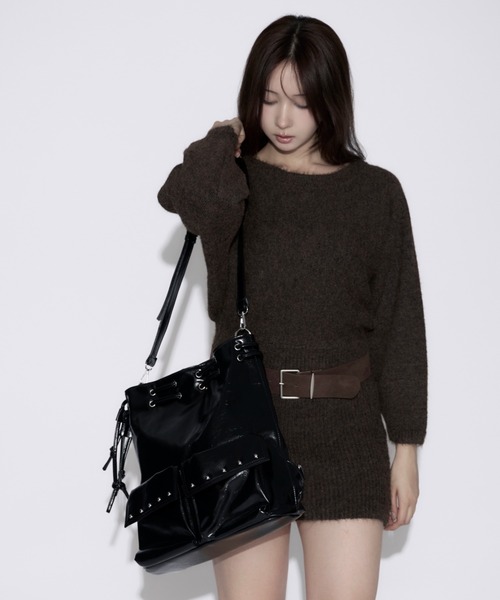 tinkerend(ティンカーエンド)の「Faux Leather Studded Backpack / フェイクレザースタッズバックパック 4WAY(ショルダーバッグ・レディース・ブラック・FREE)」の6枚目の写真
