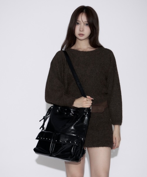 tinkerend(ティンカーエンド)の「Faux Leather Studded Backpack / フェイクレザースタッズバックパック 4WAY(ショルダーバッグ・レディース・ブラック・FREE)」の5枚目の写真