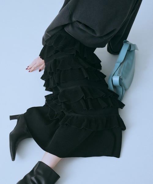 ADAM ET ROPE'（アダムエロペ）の「フリルニットスカート（スカート・レディース・ダークブラウン/ブラック/グレー系その他・FREE）」の11枚目の写真