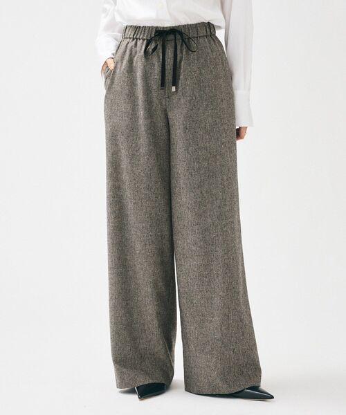 UNTITLED（アンタイトル）の「【きれいめリラクシー/ウエストゴム】ウールサキソニー ワイドパンツ（その他パンツ・レディース・グレー系2/ブラック/ナチュラル/ブラック系1・46/48/50/44/42/04/03/02/01/00）」の2枚目の写真