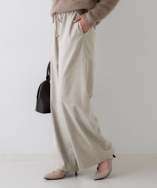 UNTITLED（アンタイトル）の「【きれいめリラクシー/ウエストゴム】ウールサキソニー ワイドパンツ（その他パンツ・レディース・グレー系2/ブラック/ナチュラル/ブラック系1・46/48/50/44/42/04/03/02/01/00）」の13枚目の写真