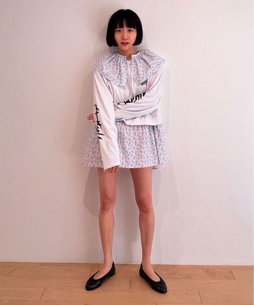 HOLIDAY（ホリデイ）の「FLOWER BIG COLLAR MINI DRESS フラワービッグカラーミニドレス（ワンピース・レディース・ブルー・ONE SIZE）」の8枚目の写真