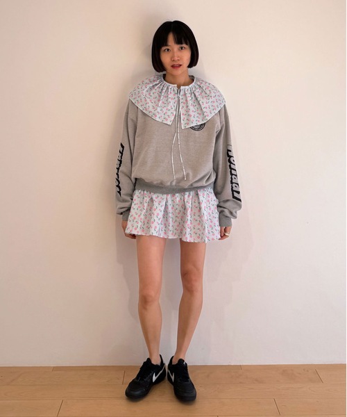 HOLIDAY（ホリデイ）の「FLOWER BIG COLLAR MINI DRESS フラワービッグカラーミニドレス（ワンピース・レディース・ブルー・ONE SIZE）」の13枚目の写真