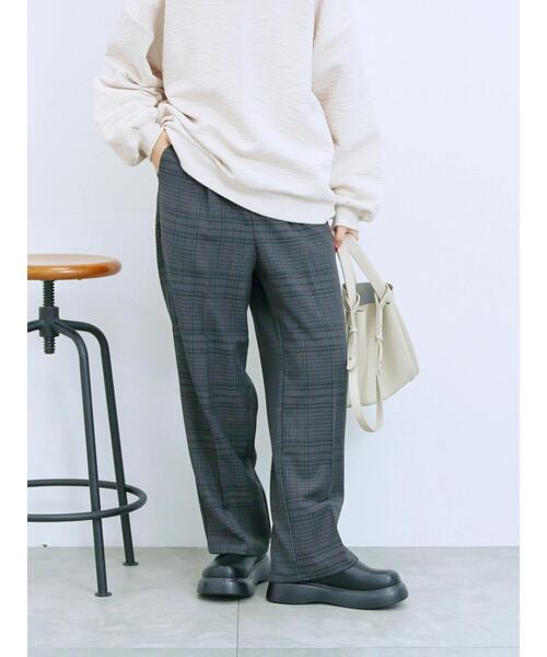 Samansa Mos2 blue(サマンサモスモスブルー)の「カチオン染めチェックパンツ(その他パンツ・レディース・ネイビー/ベージュ/ブラウン/グレー・F)」の2枚目の写真