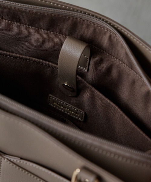 12Twelve Agenda（トゥエルブ　アジェンダ）の「軽量アウトポケットA4トートバッグ（トートバッグ・レディース・チャコールグレー/ブラウン/グレイッシュベージュ・FREE）」の9枚目の写真