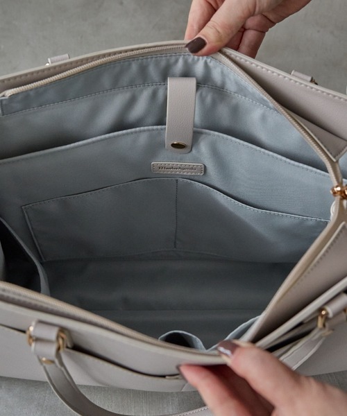 12Twelve Agenda（トゥエルブ　アジェンダ）の「軽量アウトポケットA4トートバッグ（トートバッグ・レディース・チャコールグレー/ブラウン/グレイッシュベージュ・FREE）」の11枚目の写真