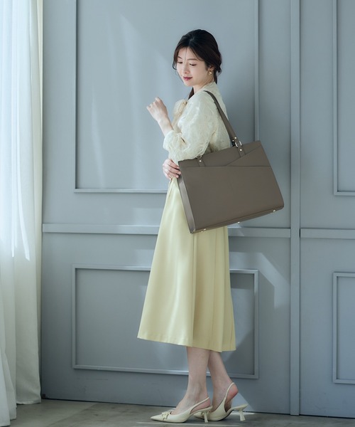 12Twelve Agenda（トゥエルブ　アジェンダ）の「軽量アウトポケットA4トートバッグ（トートバッグ・レディース・チャコールグレー/ブラウン/グレイッシュベージュ・FREE）」の20枚目の写真