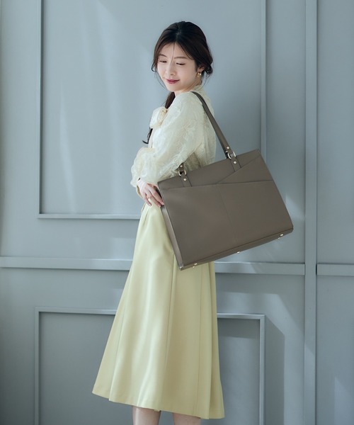 12Twelve Agenda（トゥエルブ　アジェンダ）の「軽量アウトポケットA4トートバッグ（トートバッグ・レディース・チャコールグレー/ブラウン/グレイッシュベージュ・FREE）」の22枚目の写真