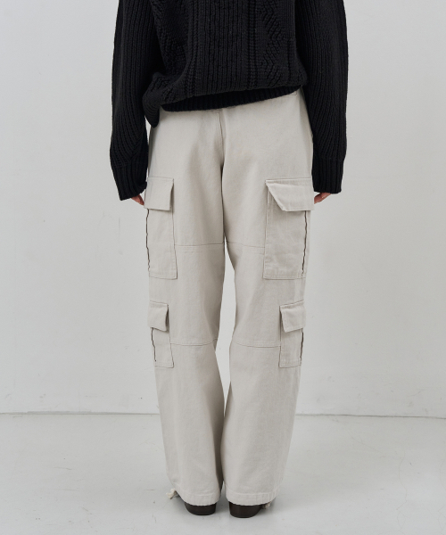 NUAKLE(ヌアクル)の「(w) フィールドワイドカーゴパンツ_ソフトクリーム(その他パンツ・レディース・その他・2/1)」の3枚目の写真