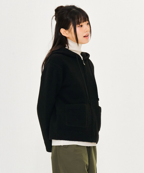 CHASECULT（チェイスカルト）の「レディース フードジップアップ スウェット - ブラック（パーカー・レディース・ブラック・90/85）」の3枚目の写真