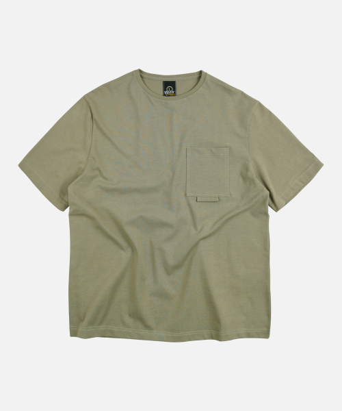 FRIZMWORKS(フリズムワークス)の「POCKET LOOP TEE _ KHAKI BEIGE(Tシャツ/カットソー・メンズ・その他・LARGE/X-LARGE/SMALL/MEDIUM)」の1枚目の写真